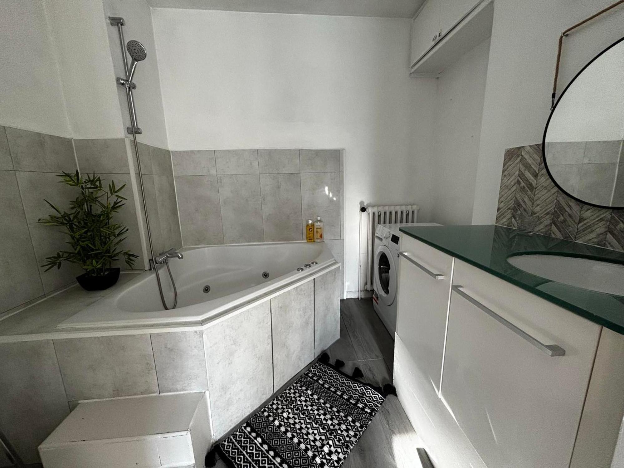 Appartement Hypercentre A 2 Min Du Lac 阿讷西 外观 照片